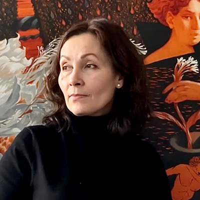 Юлия  Непокрытая