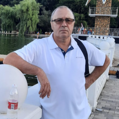 Владимир Степанов
