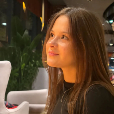 Александра  Болучевских
